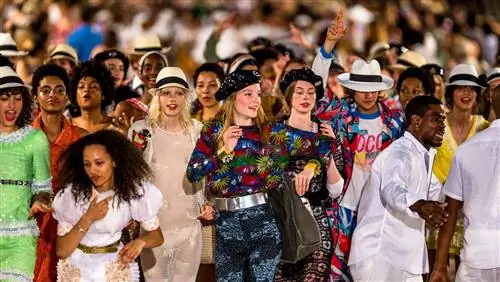 Chanel продефилировали на Кубе