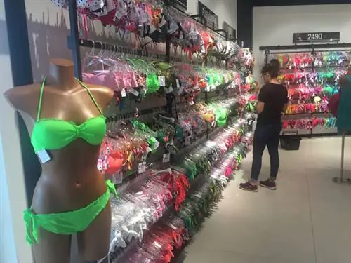 Аутлет Calzedonia: в Premier есть много купальных костюмов Аутлет Calzedonia: в Premier есть много купальных костюмов