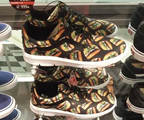 Это Players Room: обувь Vans за 17 990 форинтов. Если у вас есть членство в Players Club, это всего 15 990 форинтов, а разница в цене почти одинакова для всех кроссовок Это Players Room: обувь Vans за 17 990 форинтов. Если у вас есть членство в Players Club, это всего 15 990 форинтов, а разница в цене почти одинакова для всех кроссовок
