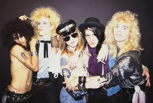 Почему Guns N' Roses прекратили свое существование в момент своего наибольшего успеха?