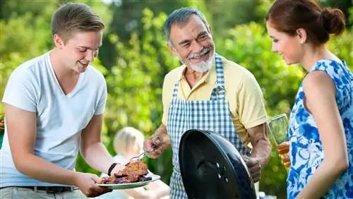 Купите садовый гриль сейчас, потому что сезон уже здесь