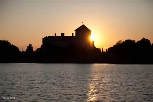 Закат на Старом озере в Тате