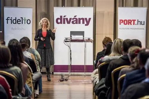 Только потому, что он любит, он даже не пожелает