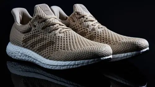 Новые кроссовки adidas ломаются