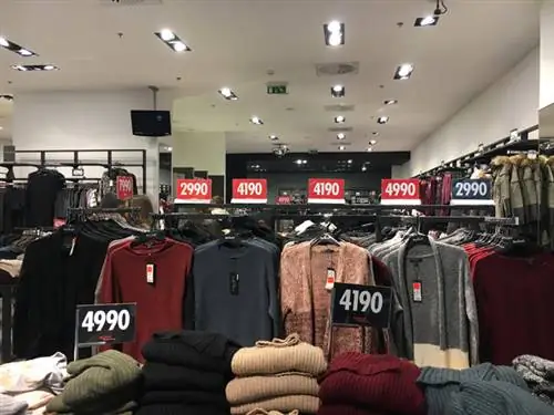 В New Yorker тоже много толстовок и предложений