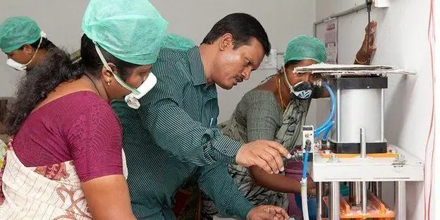 Индиец, который сделал гигиенические прокладки доступными для бедных женщин