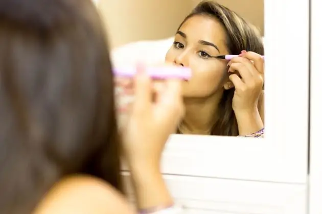 Shutterstock_472399666