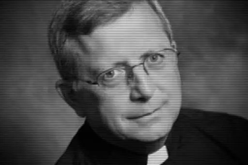 Таинственный священник спасает миссури