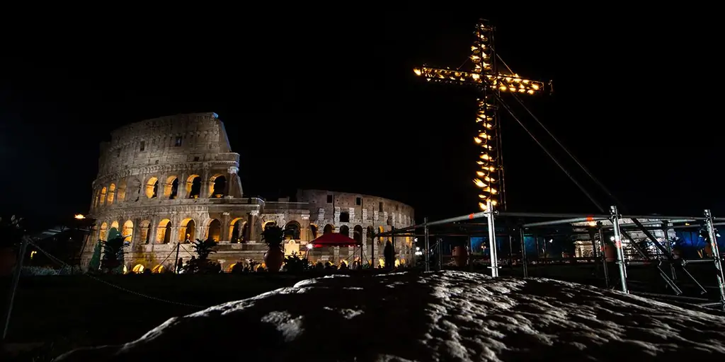 WEB3-SOTC-VIA-CRUCIS-COLOSSEUM-Antoine-Mekary-Aleteia