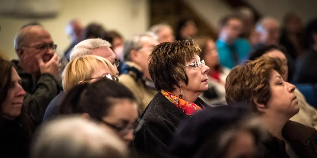 Обижаются на "пасхальных незваных гостей" под названием "Creasters"? Может проблема в тебе