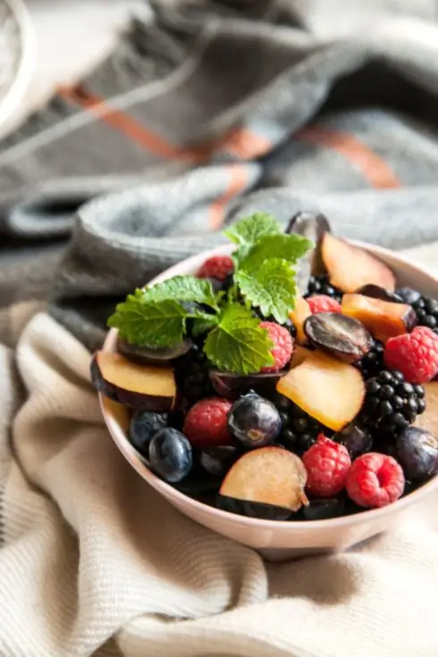 ВЕБ РУБИ ФРУКТОВЫЙ САЛАТ ЗАВТРАК НА ДЕНЬ МАТЕРИ Вероника Киршнер