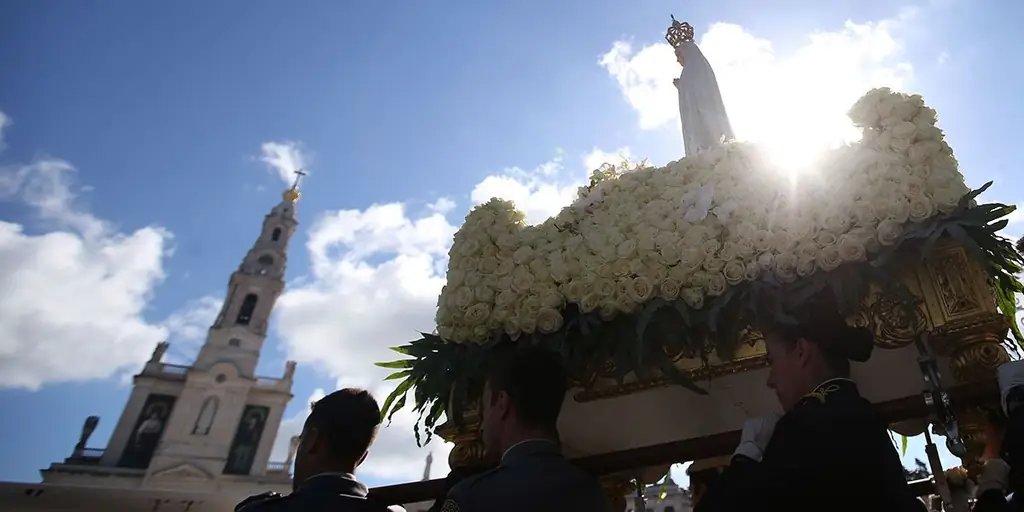 Папа Франциск канонизировал провидцев Фатимы, Франциско и Хасинту Марто