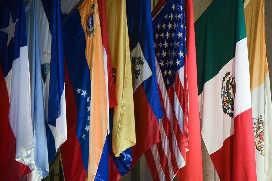 ВЕБ-ПАПА-ФРАНЦИС-НАША-ЛЕДИ-ГВАДАЛУПЕ-БАЗИКЛИКА-011-Марко-Вомбергар-АЛЕТЕЙЯ-CC