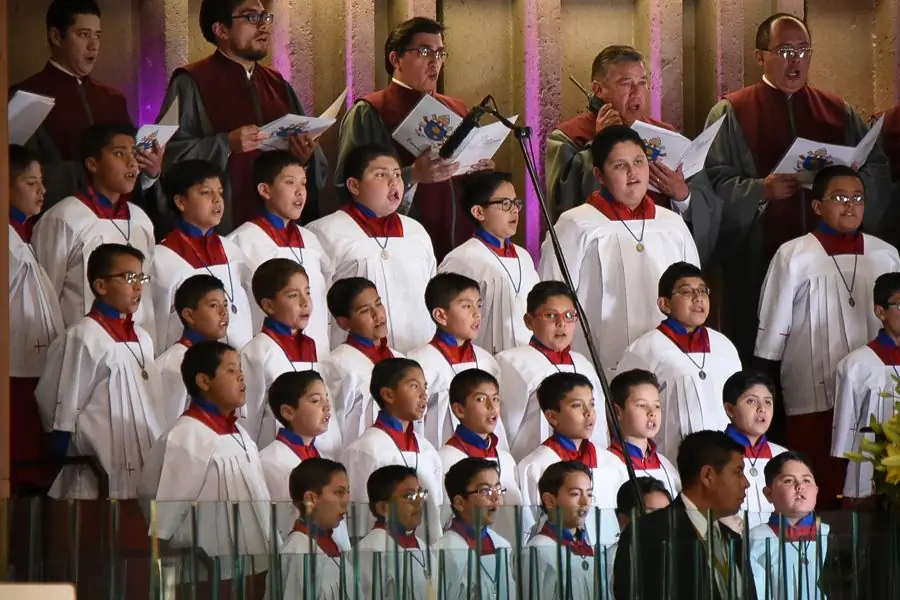 ВЕБ-ПАПА-ФРАНЦИС-НАША-ЛЕДИ-ГВАДАЛУПЕ-БАЗИКЛИКА-012-Марко-Вомбергар-АЛЕТЕЙЯ-CC