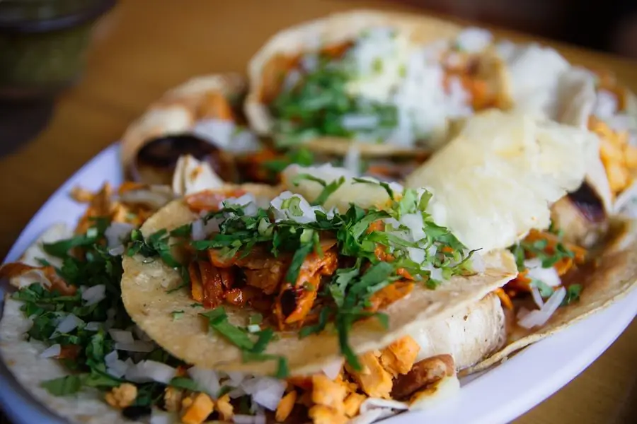 WEB-TACOS-AL-PASTOR-FOOD-MEXICAN-William-Neuheisel-CC