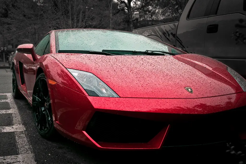 За что вы готовы влезать в долги?