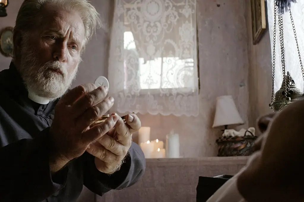 Надежда удивляет горем в 'The Vessel'