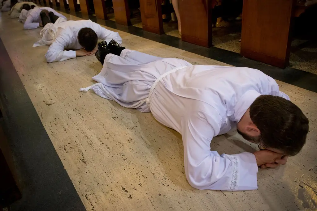 Нехватка священнических призваний? Не в этом среднезападном приходе