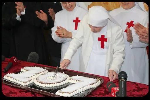 Фрэнсис - это опора, в которой нуждается церковь, - говорит 107-летняя монахиня