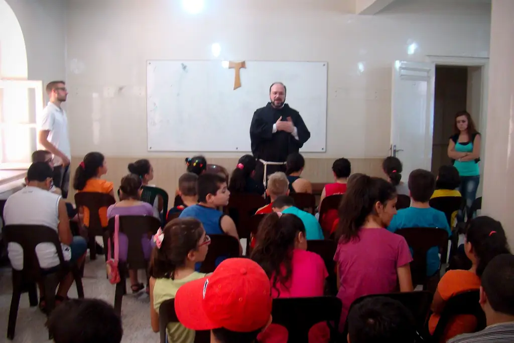 веб-алеппо-002-маринелла-бандини