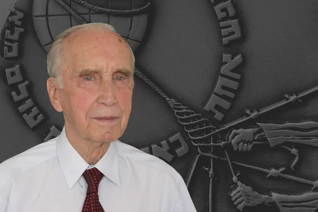 "Вы хотите подкупить немца, чтобы помочь евреям?"