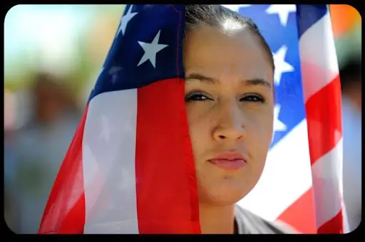 Что касается иммиграции, главный помощник католических епископов лоббировал действия исполнительной власти Обамы'