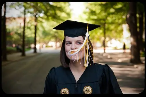 Поиск католических колледжей стал проще благодаря программе «Найми меня»