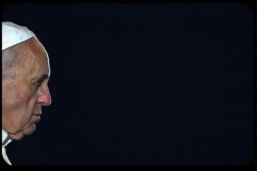 Папа ответил на обвинения женщин-кардиналов в марксизме