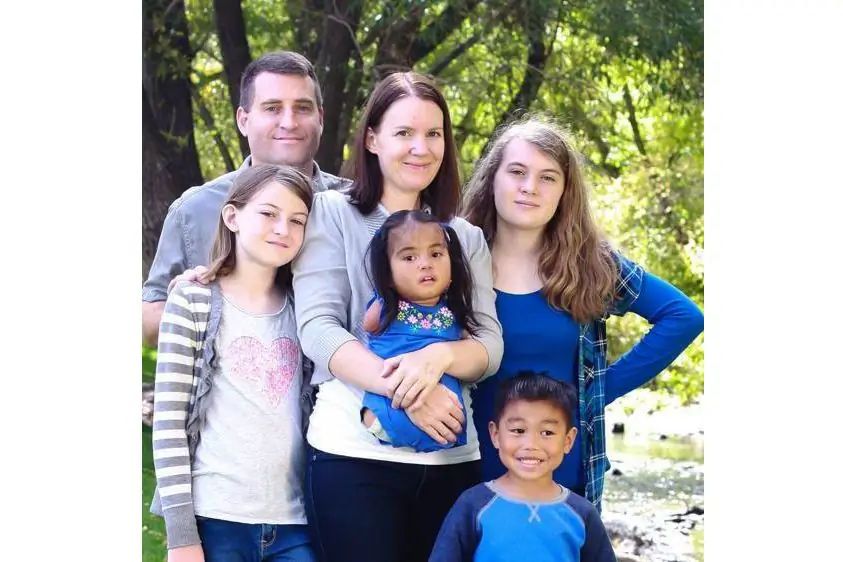 веб-семья-Стюарт-одноразовый-только-семья-Стюарт-facebook