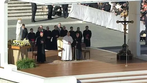 Папа супругам: дорожите каждым ребенком как подарком от Бога