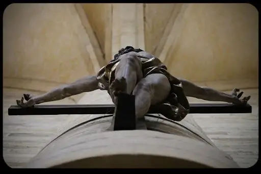 Апологетика 101: Почему католики держат Христа на кресте?