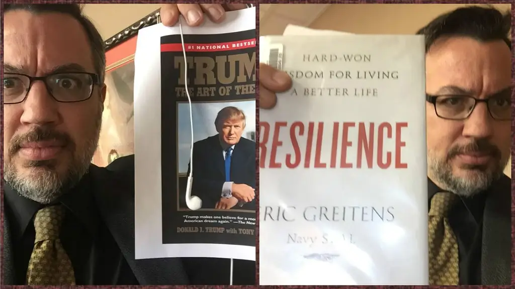 "Итак, что ты читаешь, Том Хупс?"