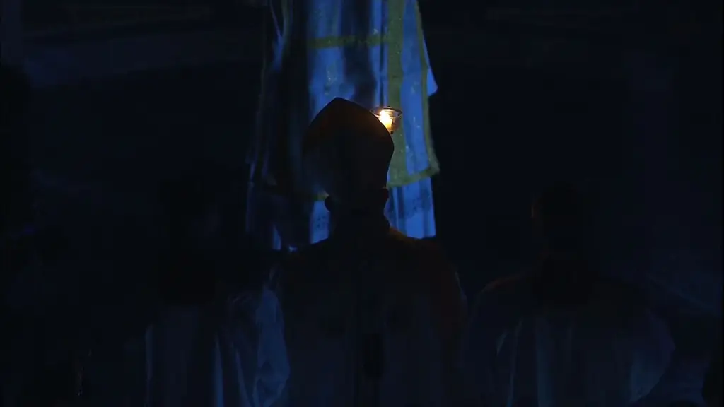 “Эта ночь призывает нас возвещать: Христос жив!” Проповедь Папы Франциска на Пасхальном бдении