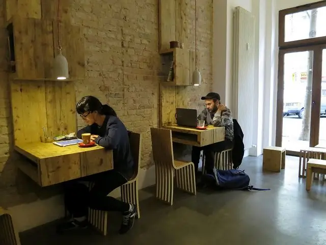 Папа Франциск' Диагноз: Потребительская культура Facebook «Дружба»