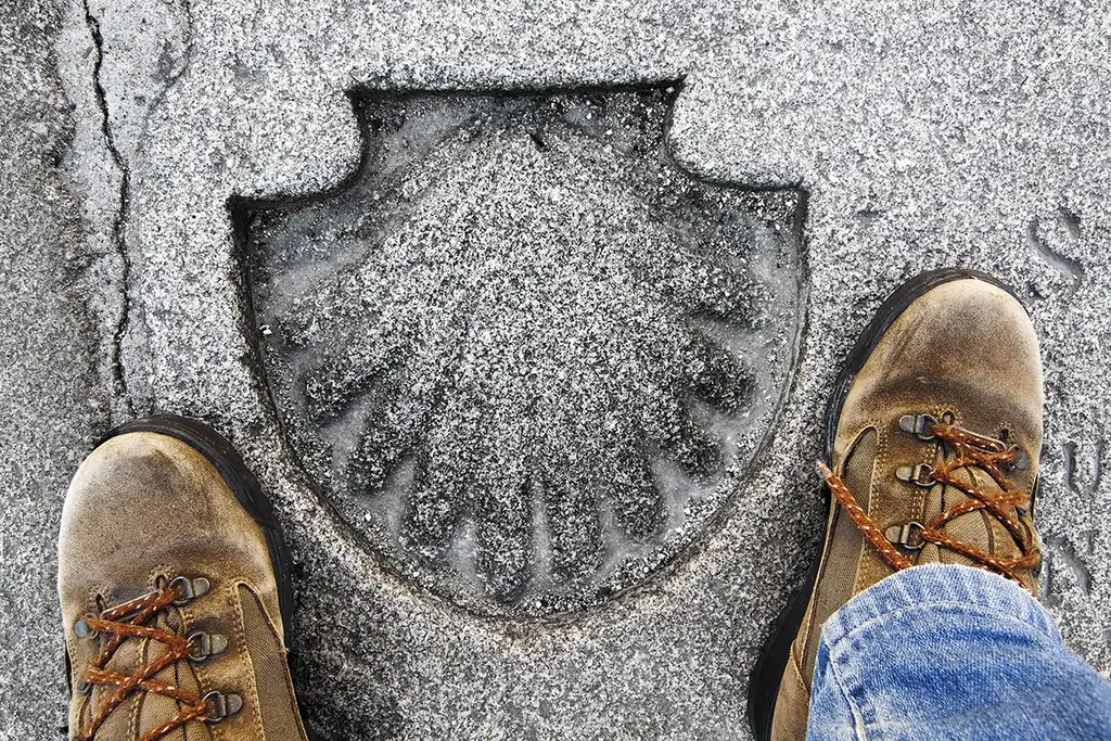 WEB-COMPOSTELLA-DI-SANTIAGO-004-Gena-Melendrez-shutterstock_327808850