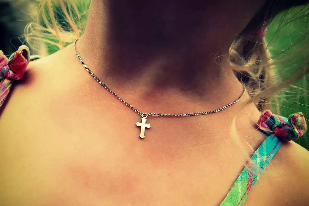 Зачем стыдиться креста?