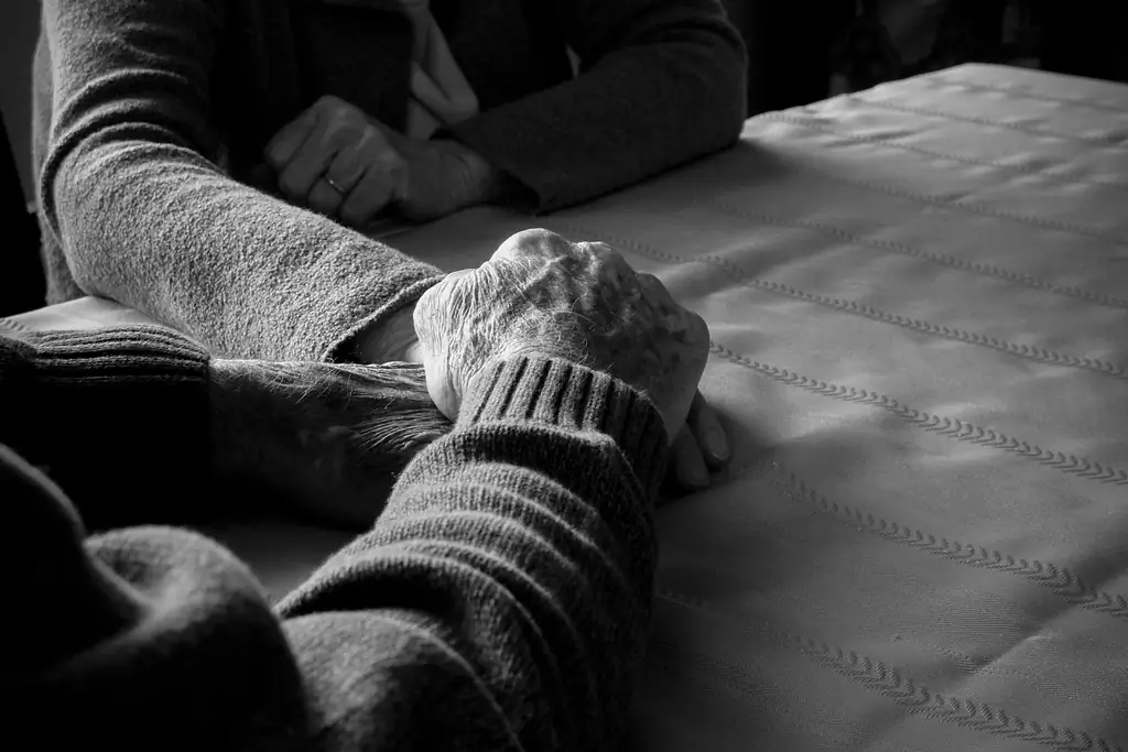 История Алекса и Милады Ширгер кажется романом о холодной войне, но это правда's