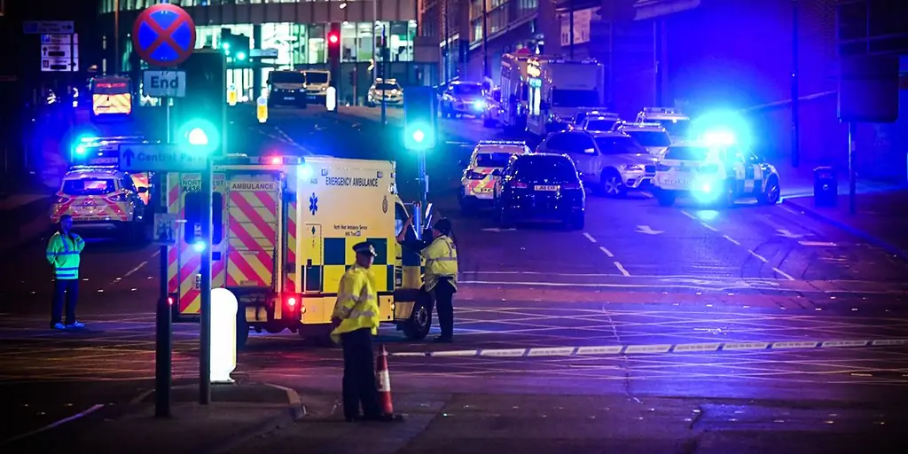 Молитва за жертв Манчестера