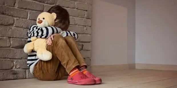 Почему нельзя бить или оскорблять ребенка и как этого избежать