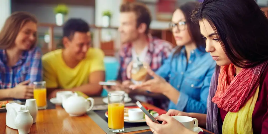 Как наладить более здоровые отношения со своим смартфоном