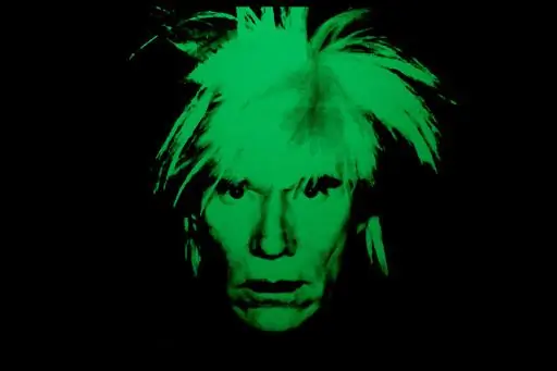 Энди Уорхола's противоречило его жизни как верного католика