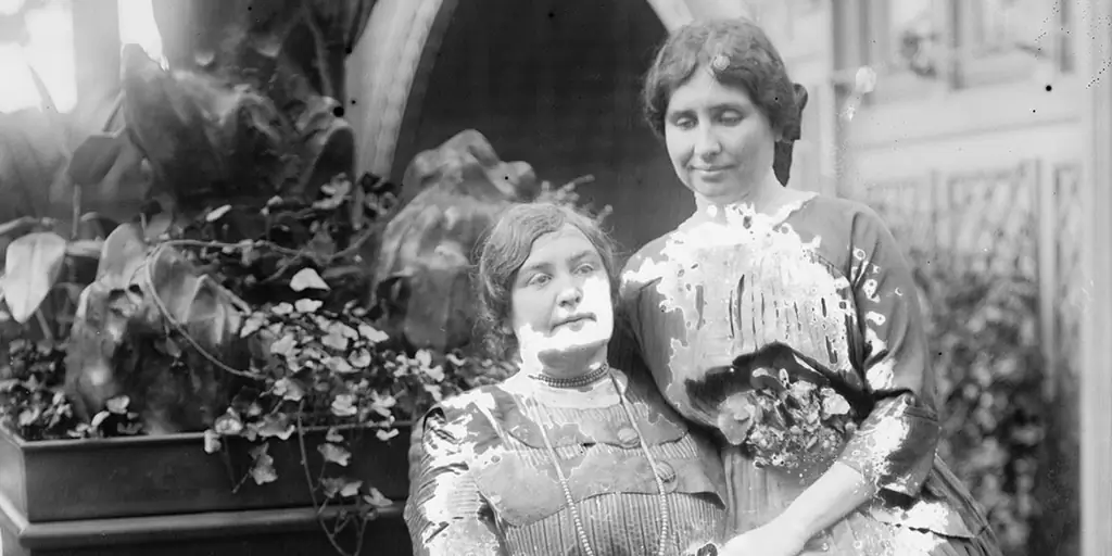 ЭНН САЛЛИВАН, ХЕЛЕН КЕЛЛЕР