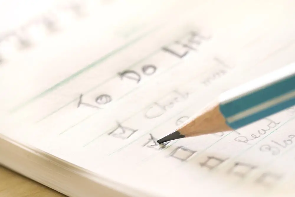 ТЕТРАДЬ, БЛОКНОТ, КАРАНДАШ, СПИСОК ДЕЛ