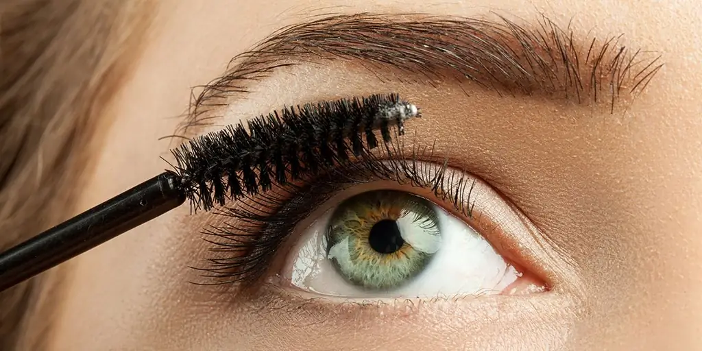 Увлекательное духовное происхождение туши для ресниц