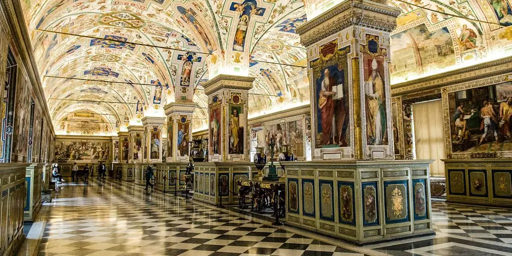 Вновь открывшаяся комната в Ватикане когда-то была самой большой библиотекой в мире