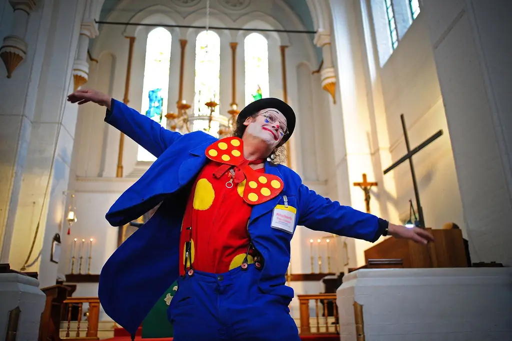 Поклонение должно быть интересным?