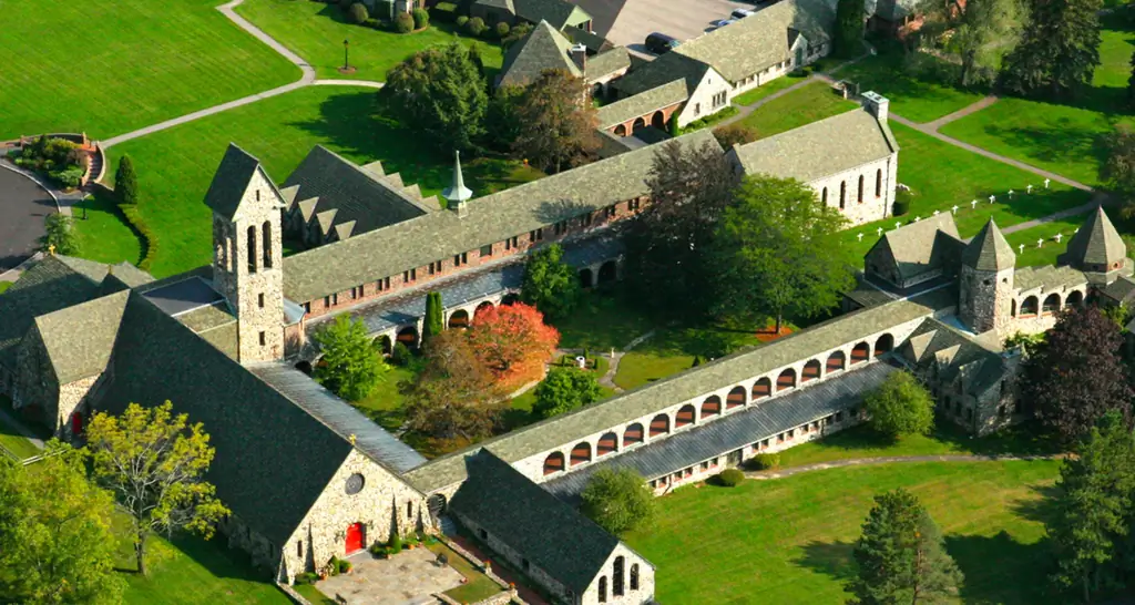 АББАТСТВО СВЯТОГО ИОСИФА