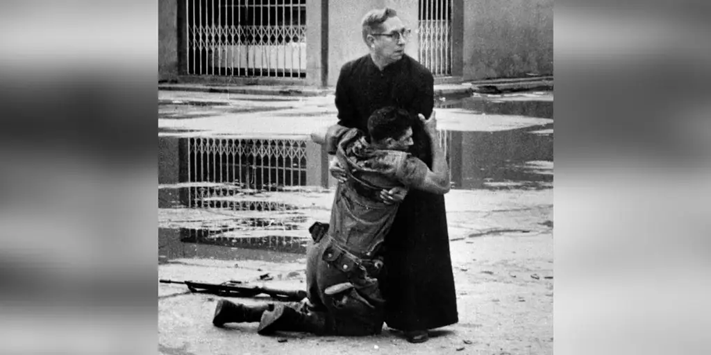 Герои ткани: восхищение материалом, из которого сделаны наши священники