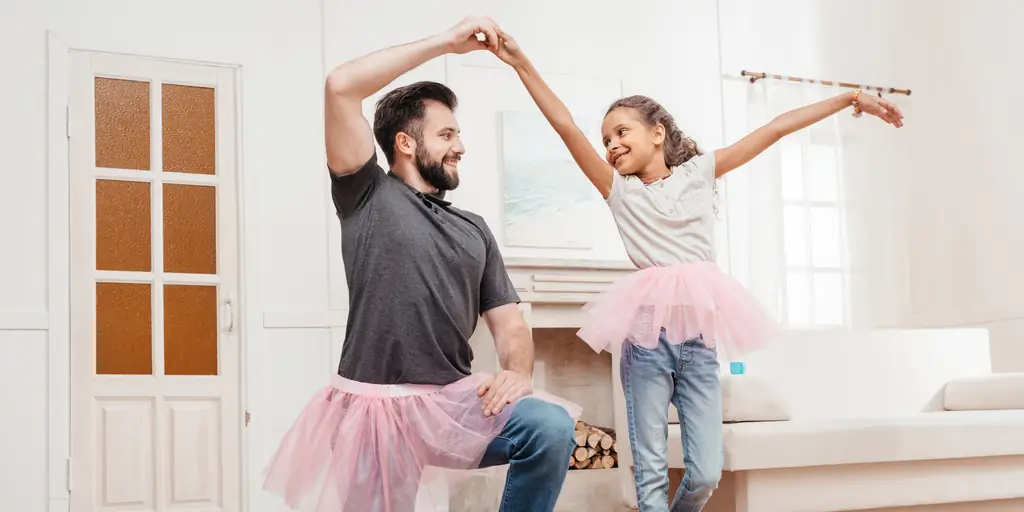 Что происходит, когда папы средних лет пробуют заниматься балетом со своими дочерьми? (ВИДЕО)