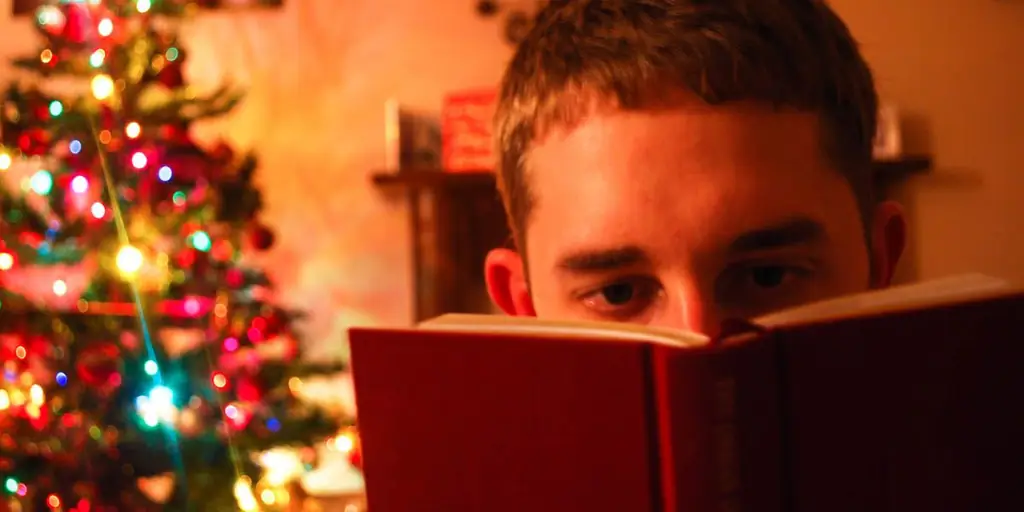 7 Классические рождественские книги для взрослых